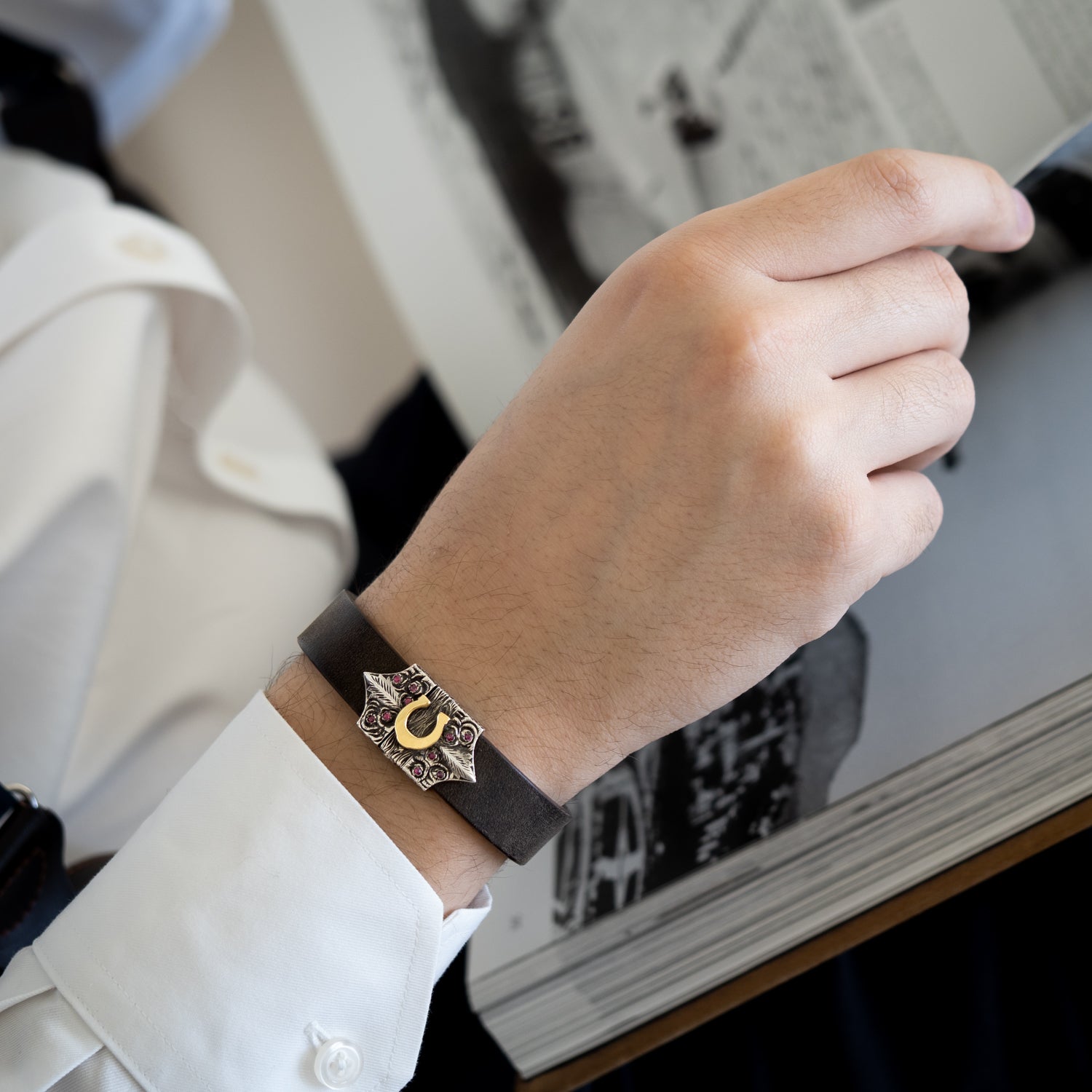 Golden Horseshoe and Roses Bracelet