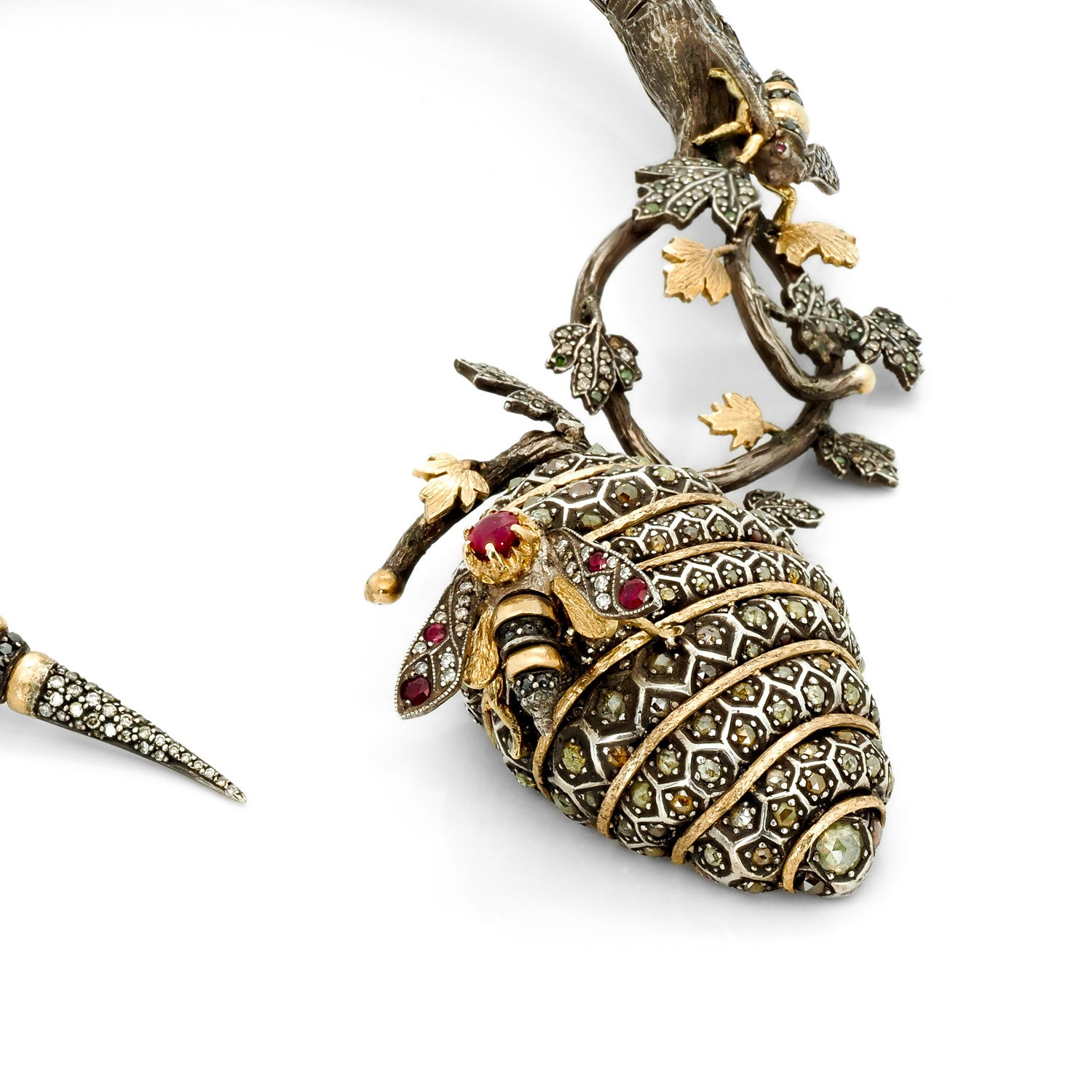 Queen Bee Necklace with Diamonds Signature Series