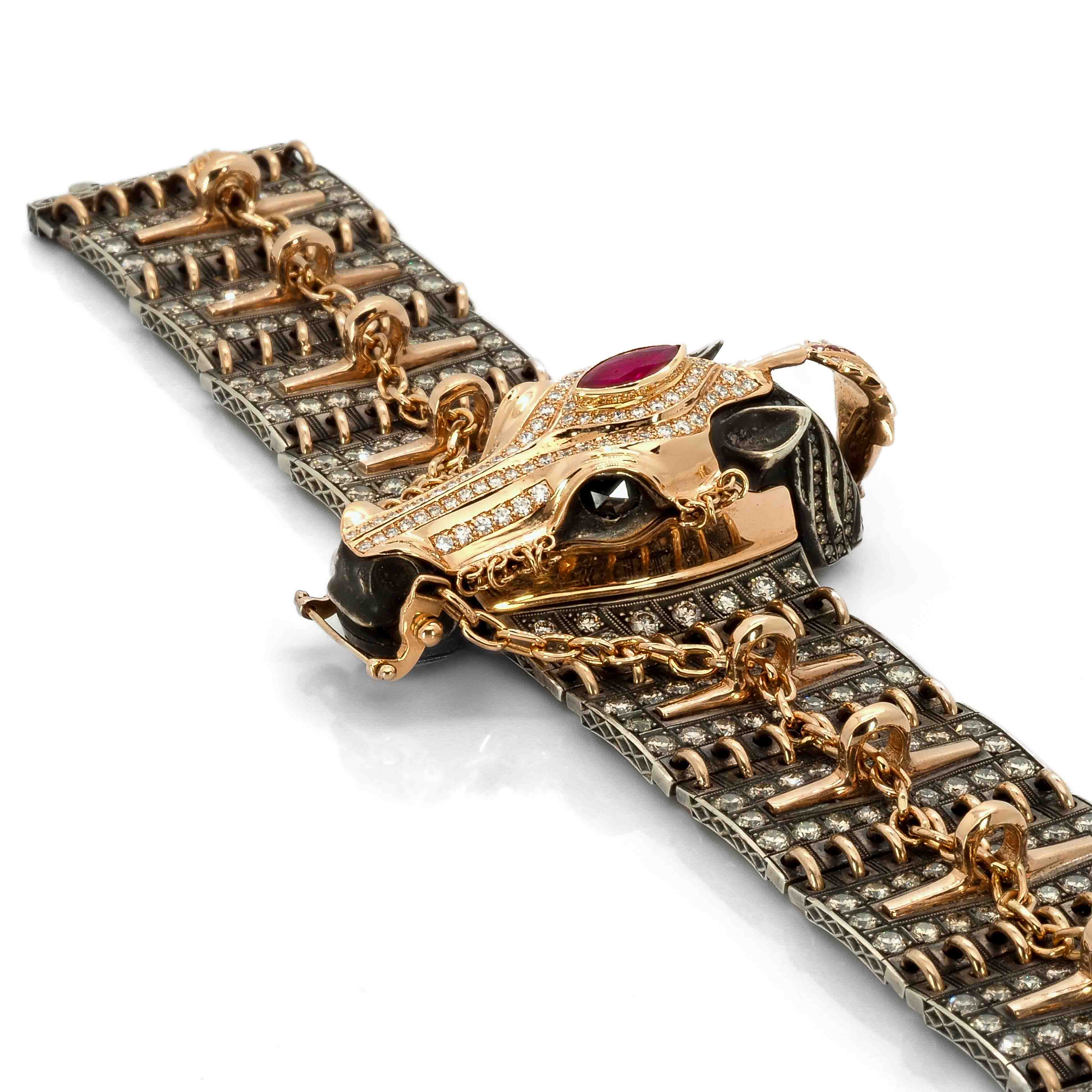 Ceremonial Horse Bracelet with Diamonds Signature Series